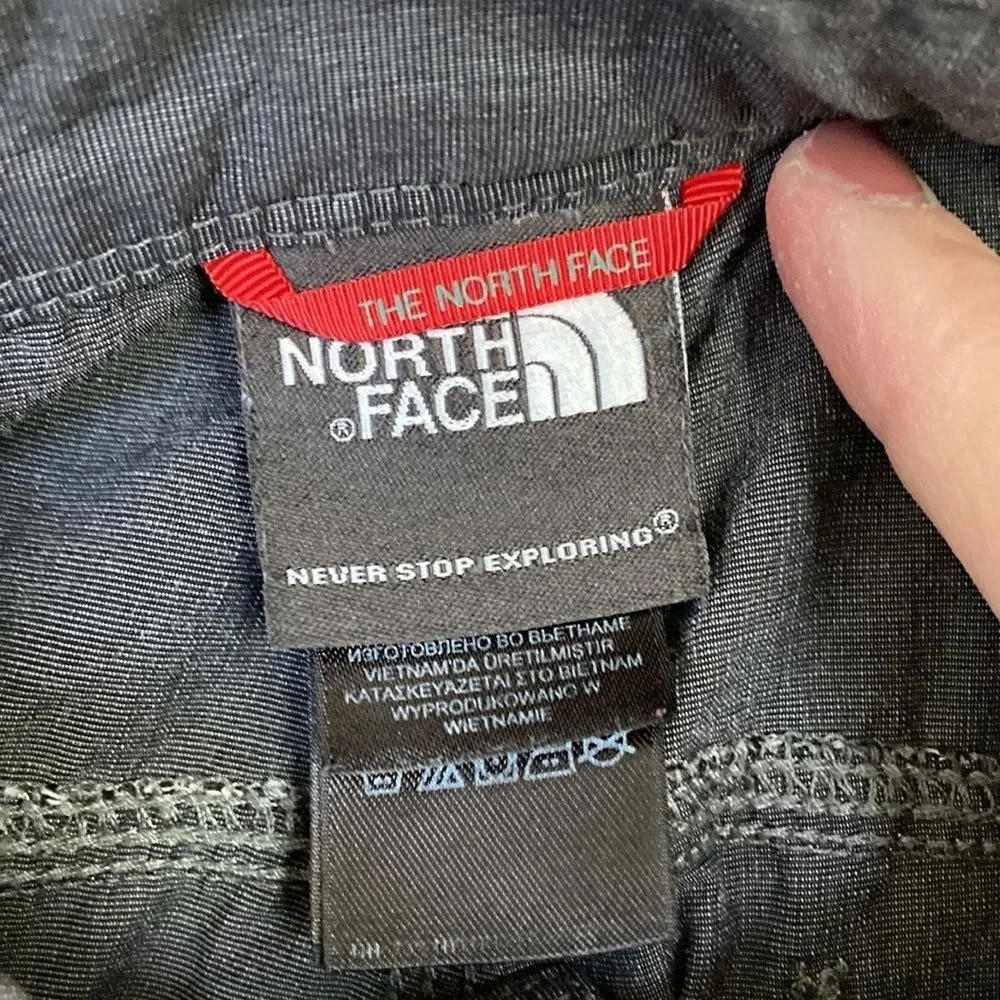 The North Face Shorts‎ Mens 36 Grey Nylon Blend Cargo Outdoors Hiking